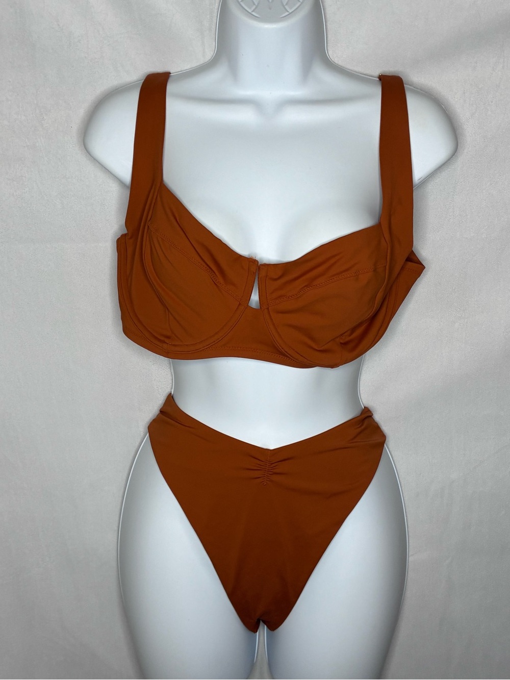 GUC VS Underwire High-Waist Bikini Set in Rust size 36DDD / XL